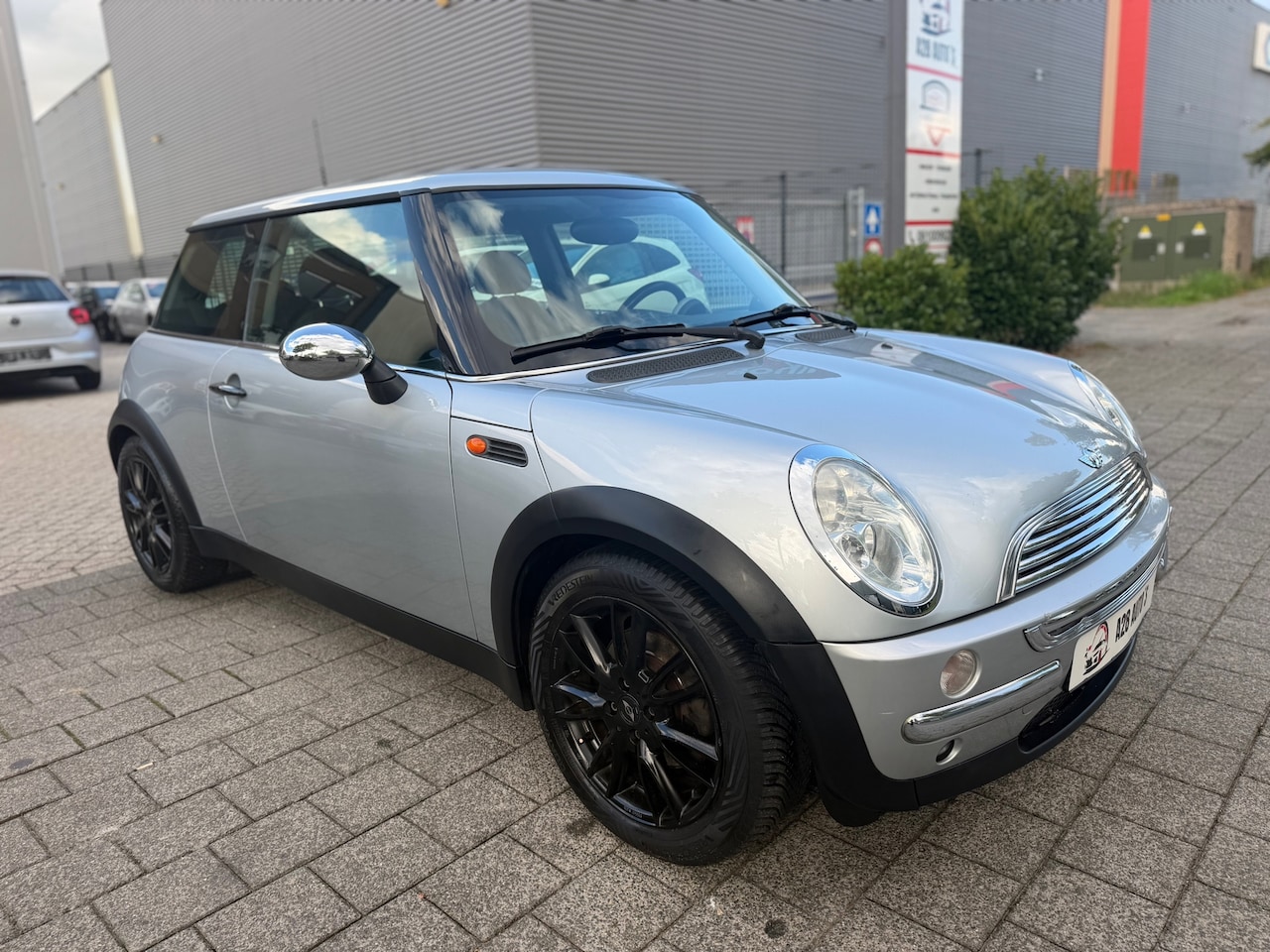 MINI 3-Deurs - 1.6 Cooper Pepper| Airco| CarPlay| Cruise contr - AutoWereld.nl