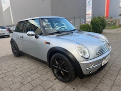 MINI 3-Deurs - 1.6 Cooper Pepper| Airco| CarPlay| Cruise contr