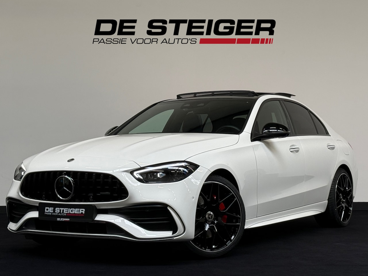 Mercedes-Benz C-klasse - 300 e AMG Pano Memory Burmester Distronic Massage 360 Digital Led Sfeer - AutoWereld.nl