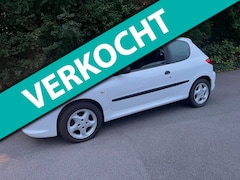 Peugeot 206 - 1.1 XR / 90.000 km nap