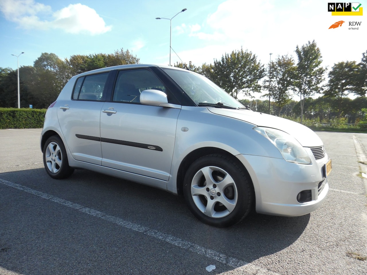 Suzuki Swift - 1.5 Exclusive 1.5 Exclusive - AutoWereld.nl