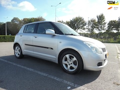 Suzuki Swift - 1.5 Exclusive