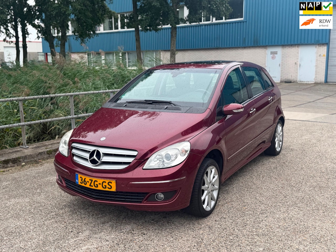 Mercedes-Benz B-klasse - 170!Automaat!Panoramadak!Airco!Carplay!PDC! - AutoWereld.nl