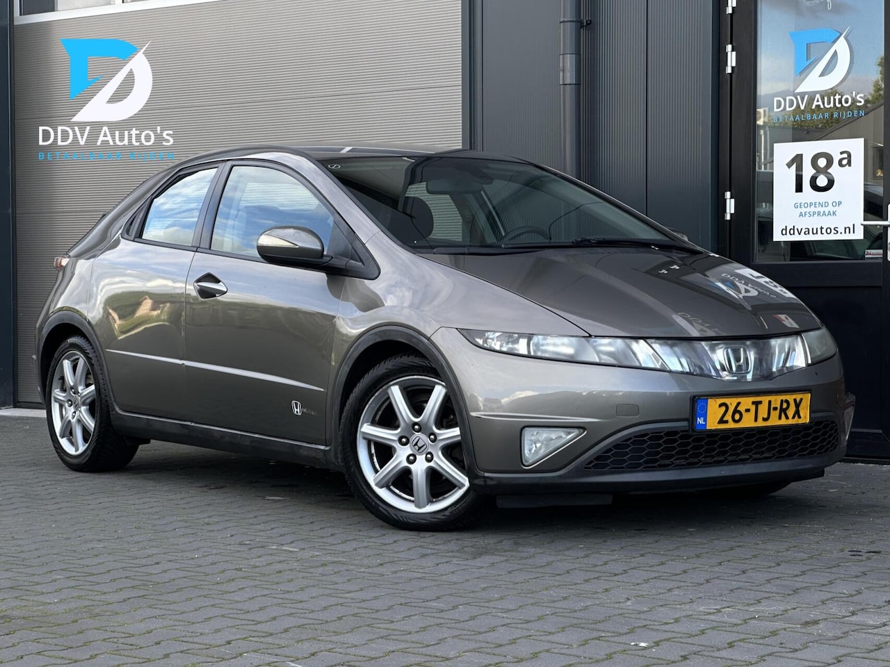 Honda Civic - 1.8/140pk Sport|AUT|NAP|Cruise|Airco|Elek. Ramen en Spiegels|Spiegelverwarming|17" LMV - AutoWereld.nl