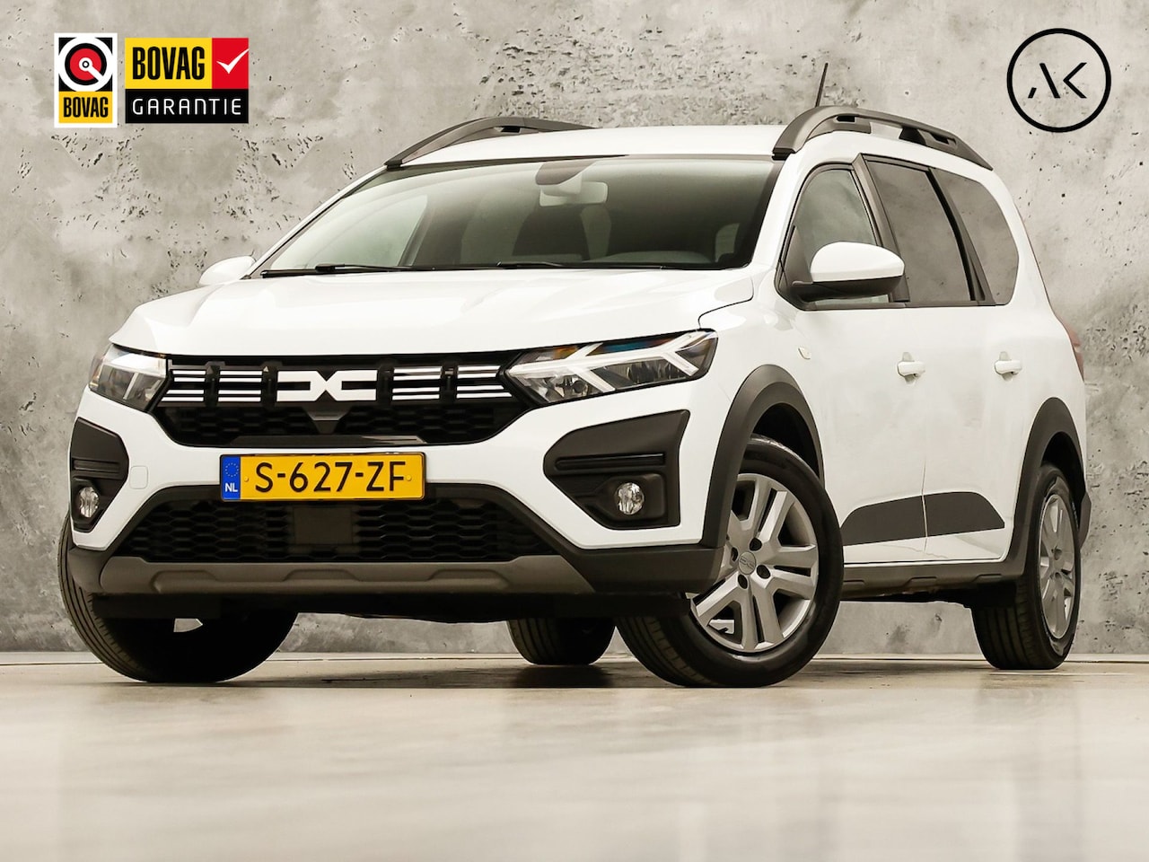Dacia Jogger - 1.0 TCe 100 ECO-G Sport 7 Persoons (APPLE CARPLAY, LPG, NAVIGATIE, GETINT GLAS, CRUISE, SP - AutoWereld.nl