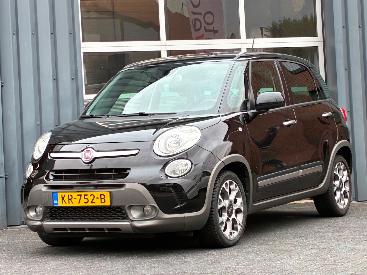 Fiat 500 L - 0.9 TwinAir Trekking Navigatie Climate controle Pdc - AutoWereld.nl
