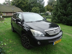 Lexus RX - 400h Business Tech wie rijdt hem naar de 5 ton