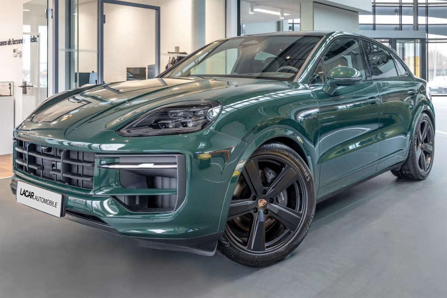Porsche Cayenne Coupé - 3.0 E-Hybrid Black Edition I BOSE® I - AutoWereld.nl