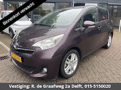 Toyota Verso S - 1.3 VVT-i Dynamic | 1E Eigenaar | Dealer onderhouden | Camera | Airco