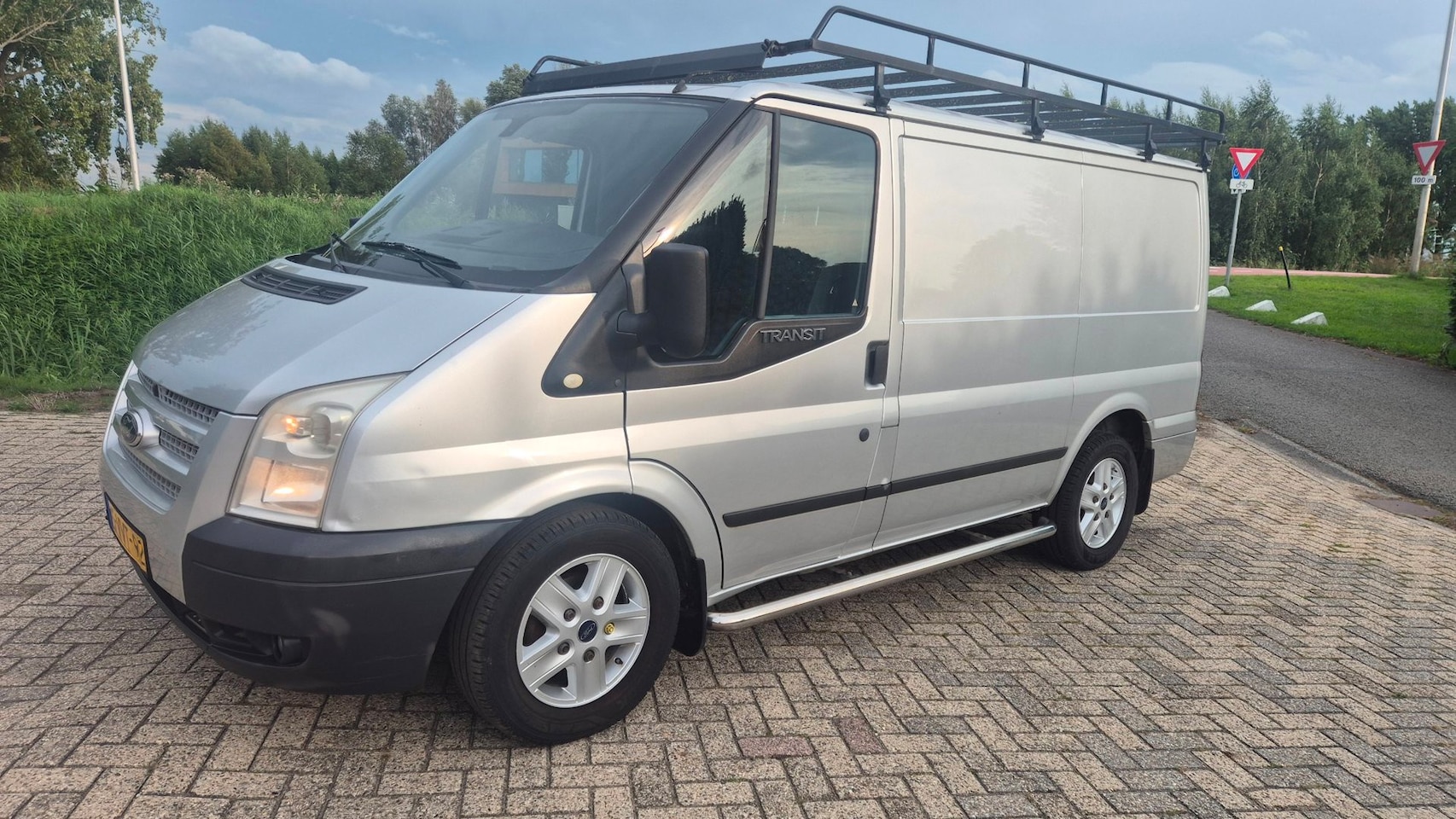 Ford Transit - 260S 2.2 TDCI First Edition 260S 2.2 TDCI First Edition - AutoWereld.nl