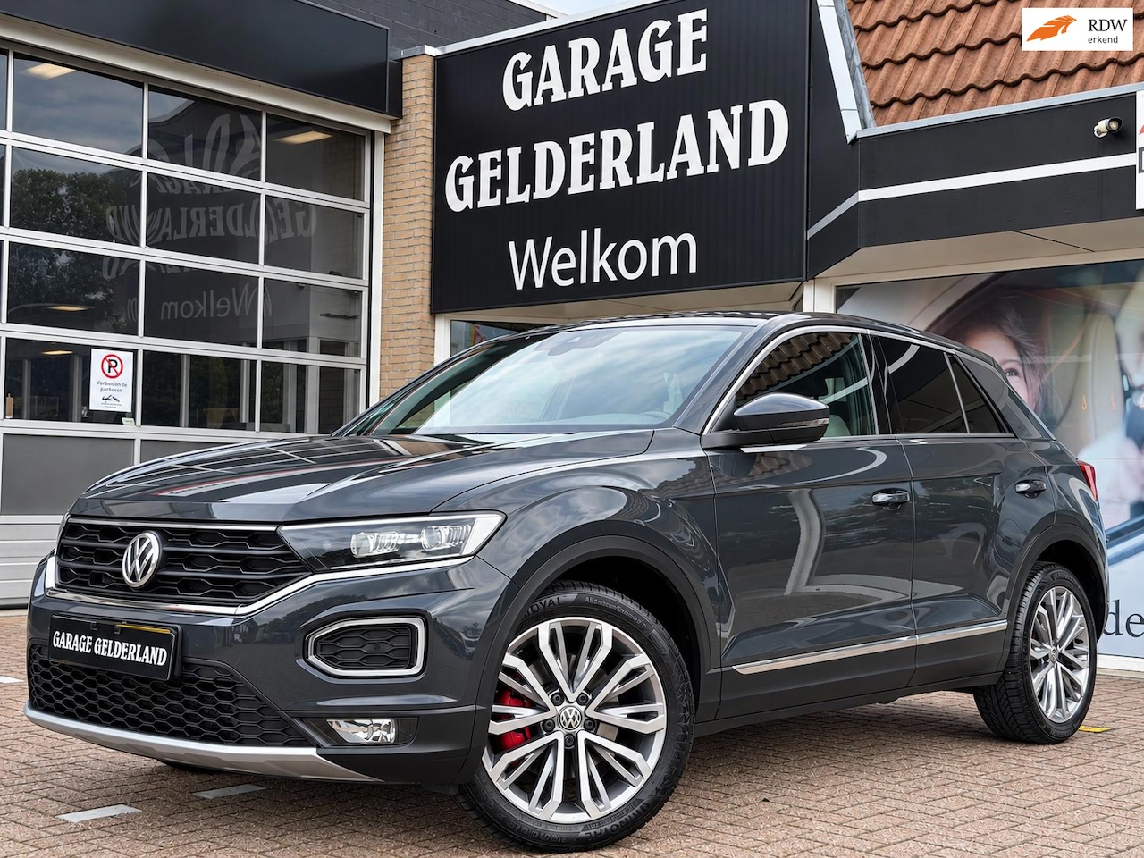 Volkswagen T-Roc - 2.0 TSI 4Motion R Sport | VIRTUAL-C. | ACC | FULL-LED | CLIMATE | STOELVERW. | FULL-OPTION - AutoWereld.nl