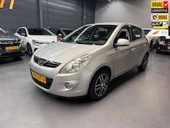 Hyundai i20 - 1.2i i-Motion AIRCO NAP NL AUTO