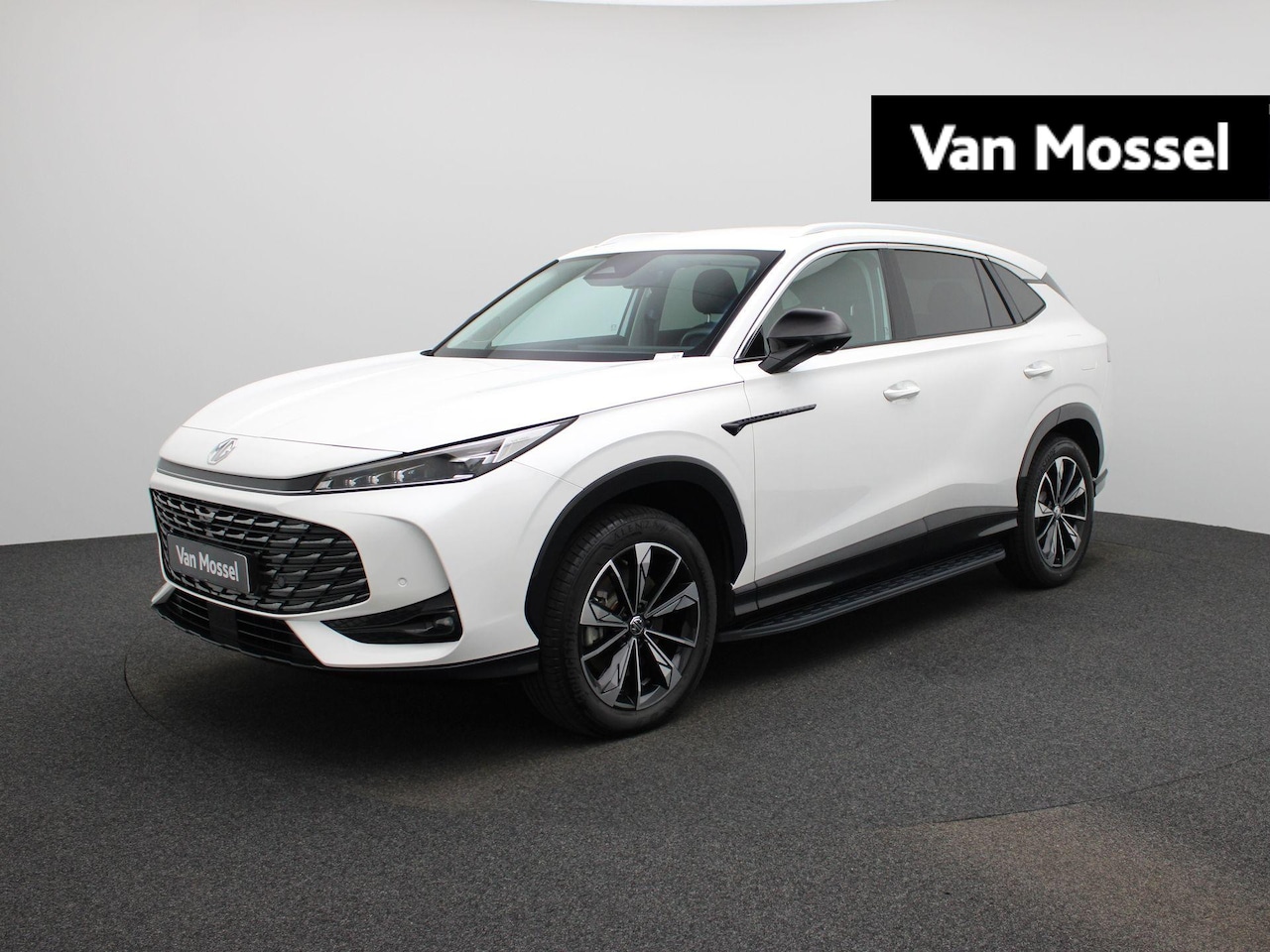 MG MG HS PHEV - 1.5 Aut. Luxury | 1e-Eig. | 100km Electrisch | Navi | CarPlay | 360 Camera | Stoelverwarmi - AutoWereld.nl