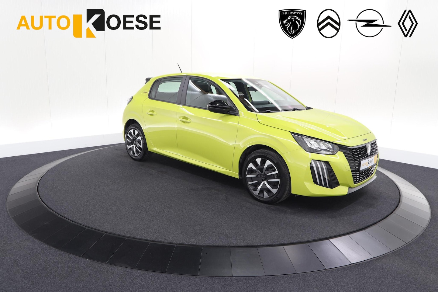 Peugeot 208 - 1.2 Hybrid 110 e-DCS6 Style | Parkeersensoren | Apple Carplay | Cruise Control | Airco - AutoWereld.nl
