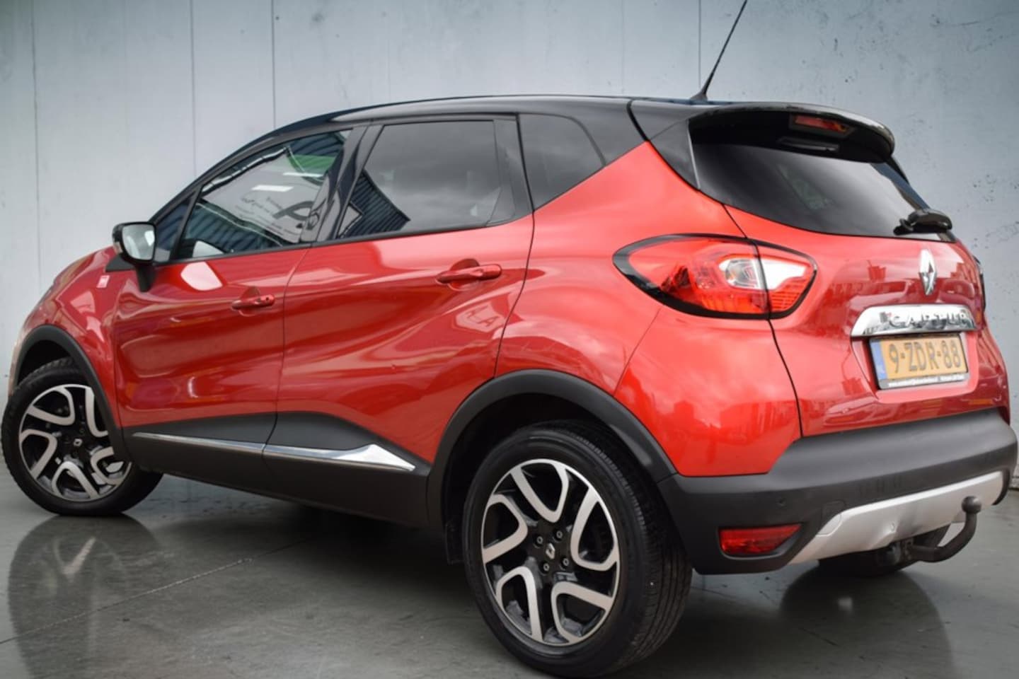 Renault Captur - 1.2 TCe Helly Hansen, Automaat, Parkeercamera, Trekhaak, Dealeronderhouden,
