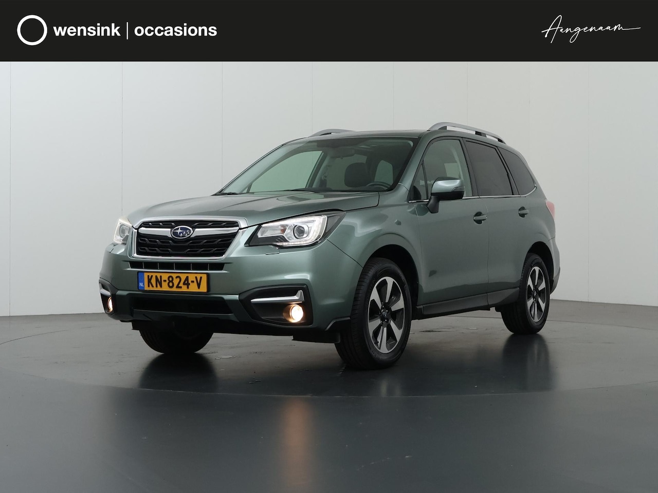 Subaru Forester - 2.0 Premium | AWD | Trekhaak | Panoramadak | Navigatie | Parkeercamera | Climate Control | - AutoWereld.nl