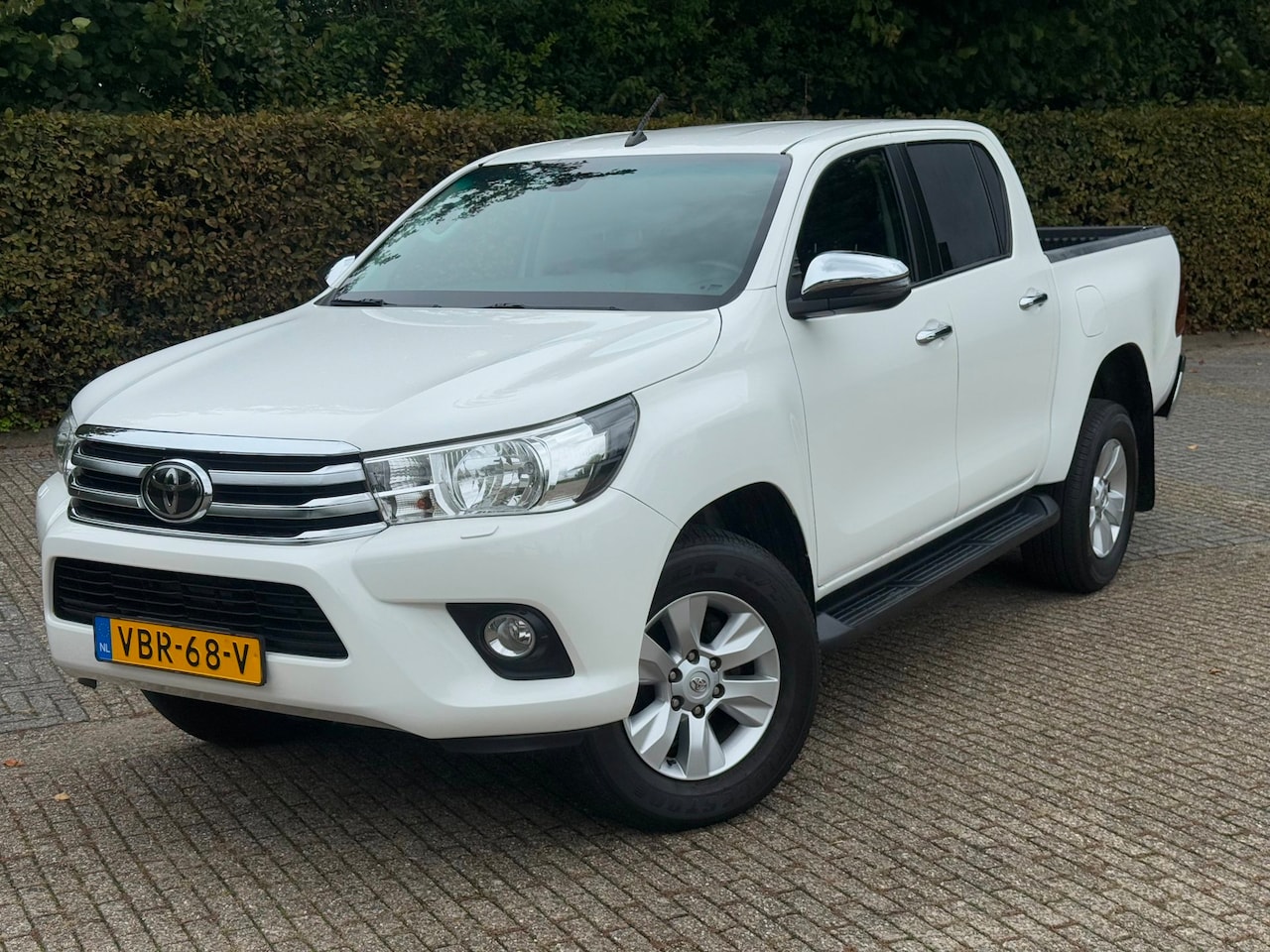 Toyota HiLux - 2.4 D-4D Cool Comfort Double Cab Automaat| BTW | Camera | Trekhaak - AutoWereld.nl