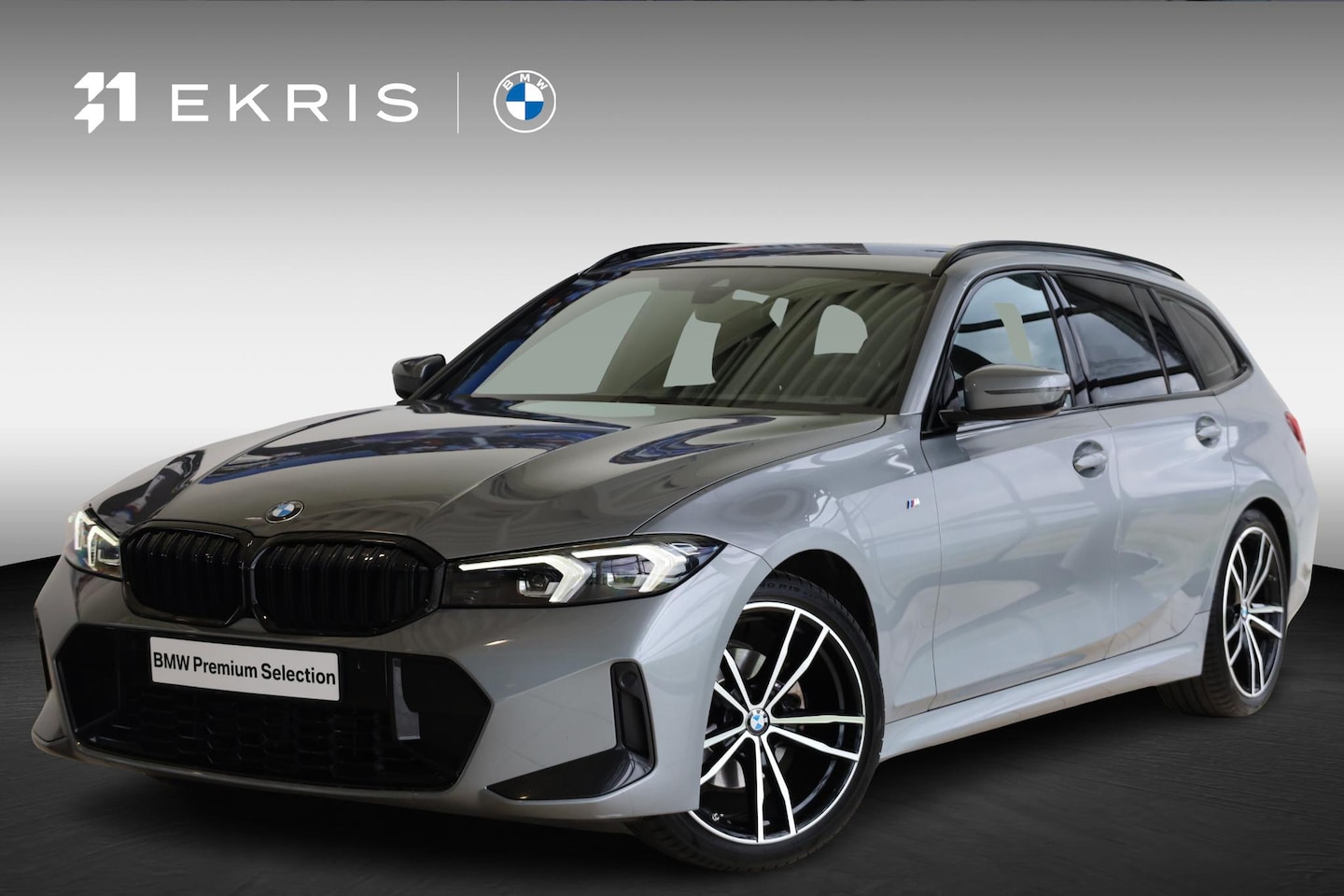 BMW 3-serie Touring - 320i M Sportpakket | 19 inch | Hi-Fi | Elektrische Trekhaak | Stoelverwarming - AutoWereld.nl