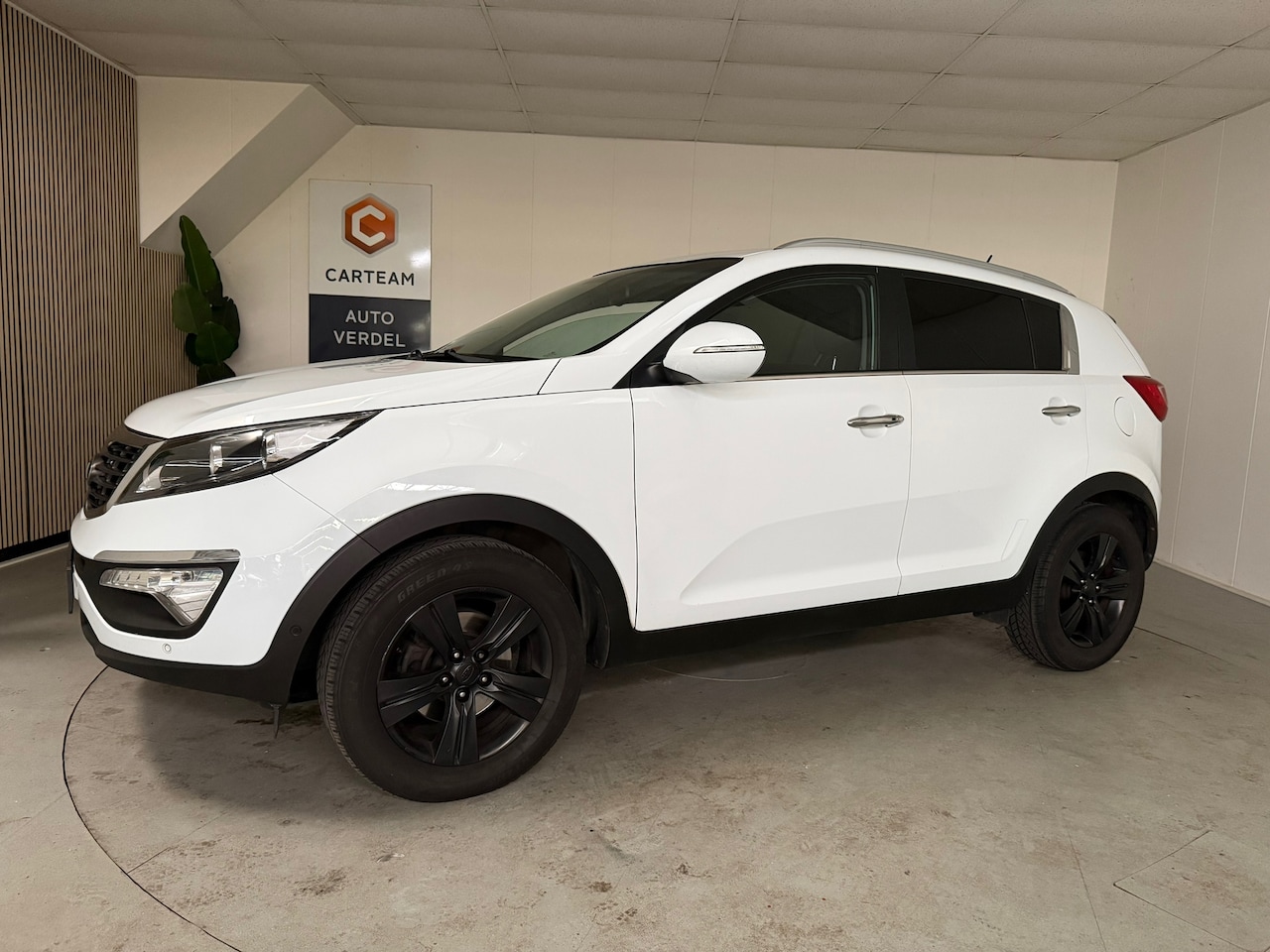 Kia Sportage - 1.6 GDI Plus Pack Airco, Navigatie, LMV, voor en achter sensoren - AutoWereld.nl