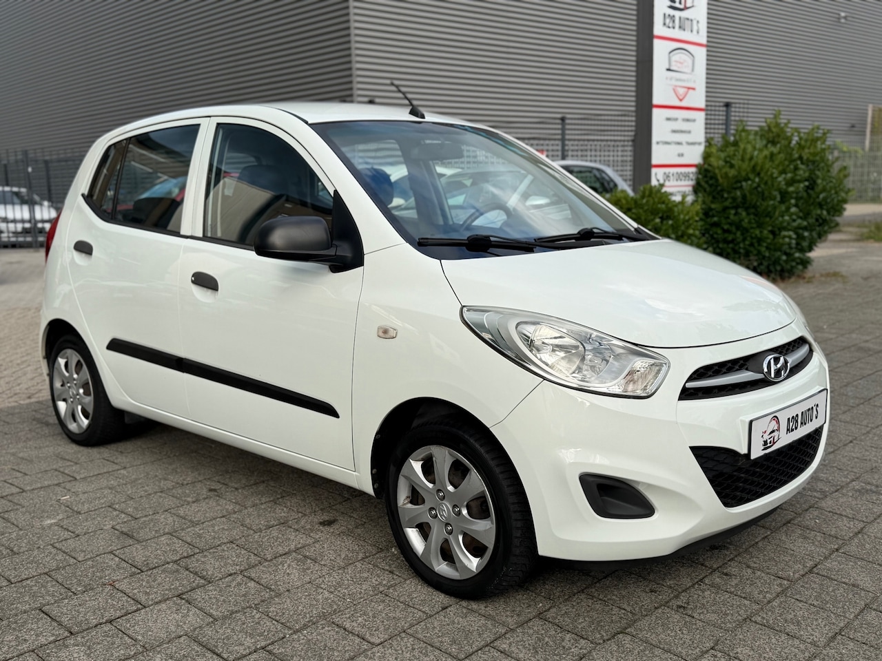 Hyundai i10 - 1.1 i-Drive|Nieuwe APK | Instapklaar |Zondag open - AutoWereld.nl