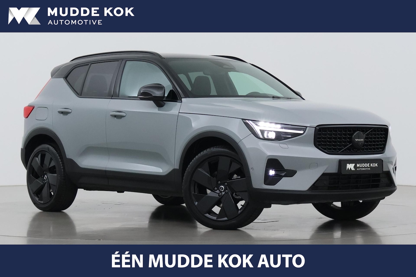 Volvo XC40 - 2.0 B3 Plus Black Edition | Harman/Kardon | 360° Camera | Pilot Assist | BLIS | Stoel+Stuu - AutoWereld.nl
