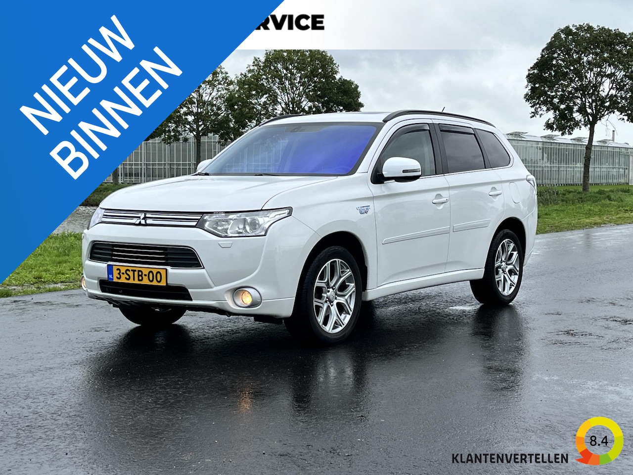 Mitsubishi Outlander - 2.0 PHEV Instyle Clima, cruise, camera, schuifdak, trekhaak - AutoWereld.nl