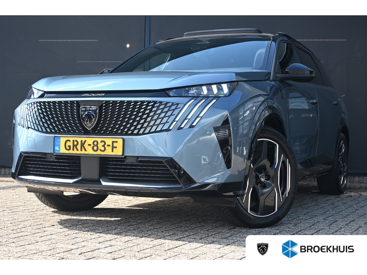 Peugeot e-5008 - GT Avantage 73 kWh 7p | Schuif-/Kanteldak | Elektr. Stoelen | Stoel/Stuurverwarming | Navi - AutoWereld.nl