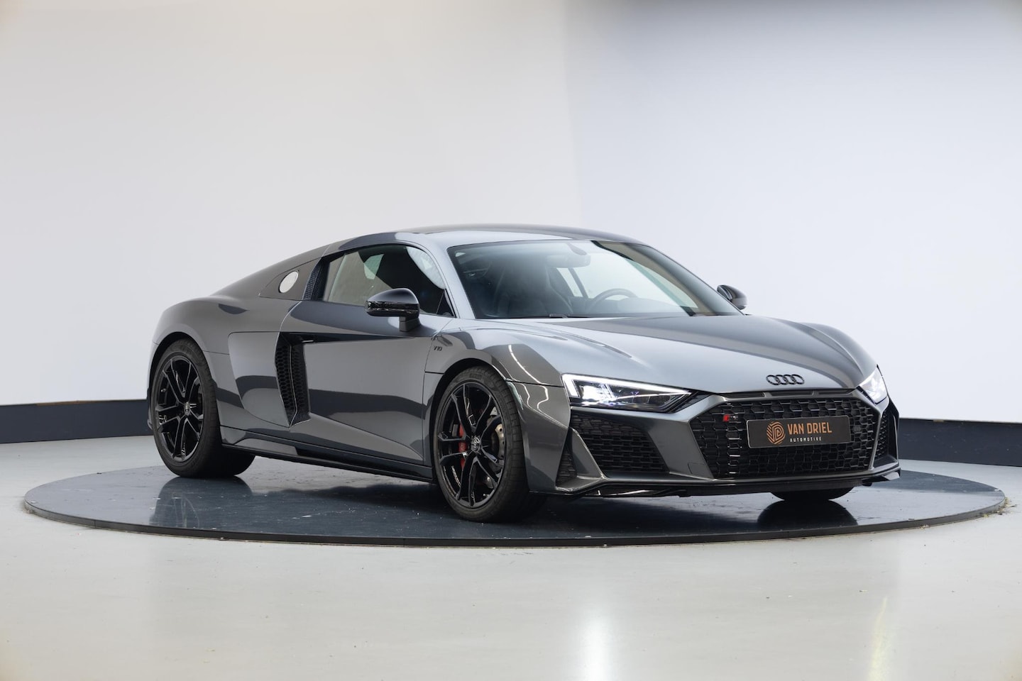 Audi R8 - 5.2 RWD | 19 Inch | 13.161 Km | Camera | - AutoWereld.nl