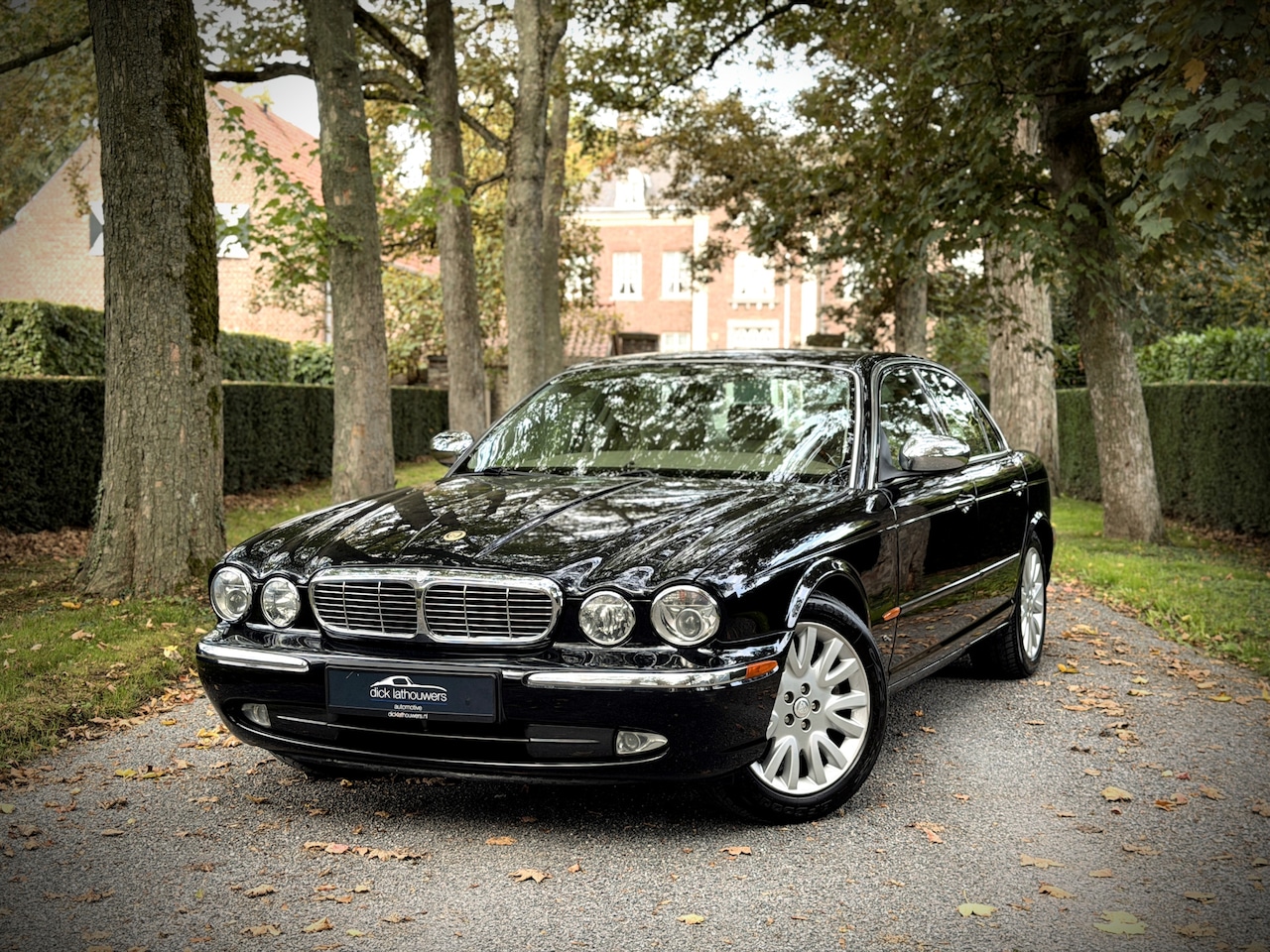 Jaguar XJ - 4.2 V8 Executive / YOUNGTIMER / LEDER / SERVICEFILE - AutoWereld.nl