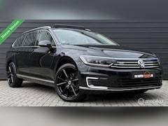 Volkswagen Passat Variant - 1.4 TSI GTE Pano.dak/Viritual/Carplay/19"