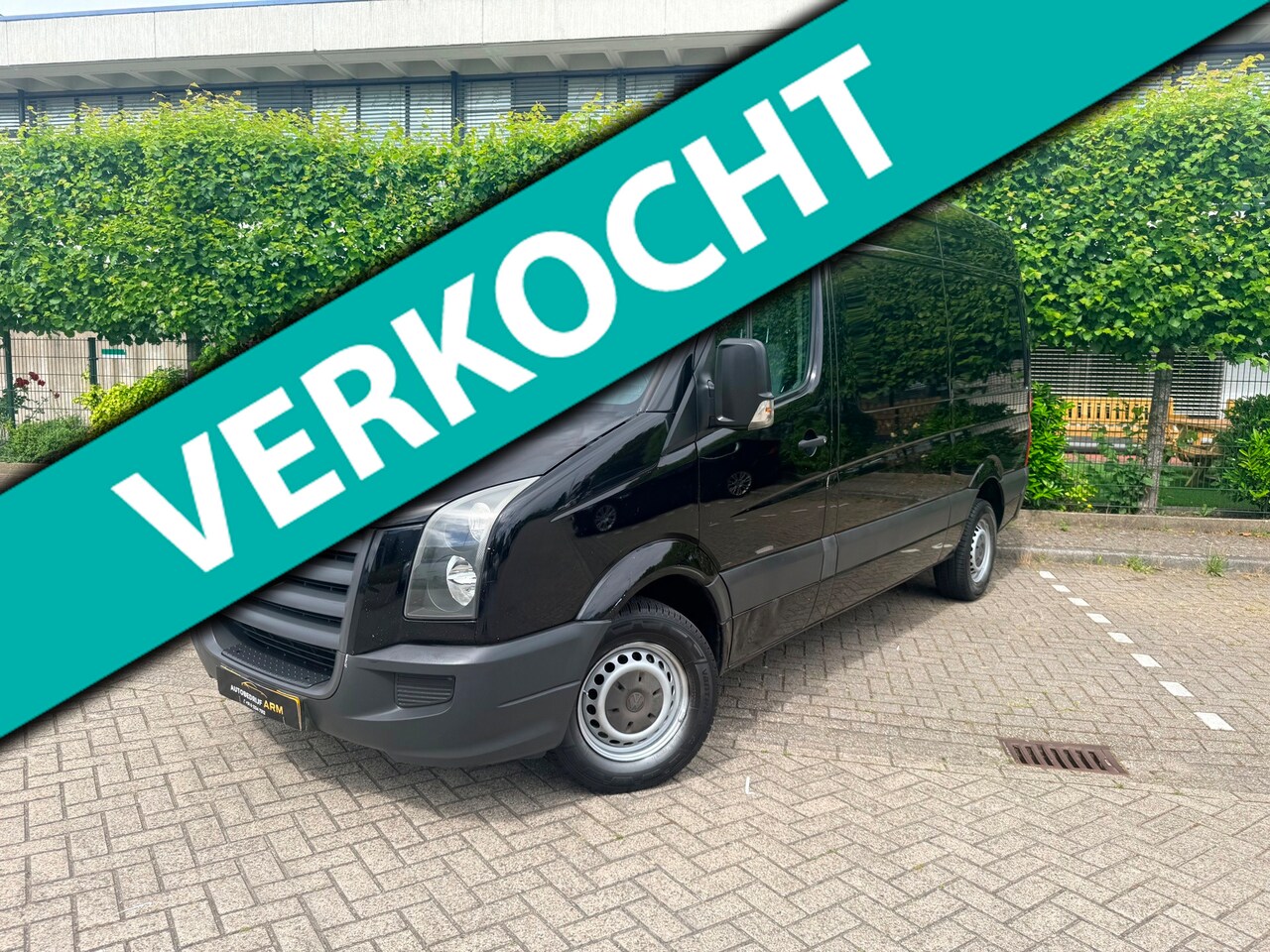 Volkswagen Crafter - 35 2.5 TDI L2H2 NAP APK AIRCO 3 PERSOON TREKHAAK SCHUIFDEUR NETTE AUTO RIJDT SCHAKELT GOED - AutoWereld.nl