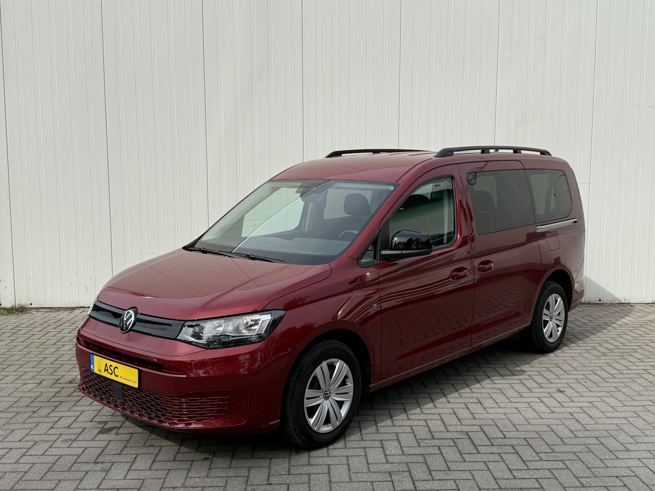 Volkswagen Caddy Maxi - 1.5 TSI Rolstoelauto 5+1 - Bodemverlaging - Slechts 8.900 km !! - 1e Eigenaar - Nieuwstaat - AutoWereld.nl