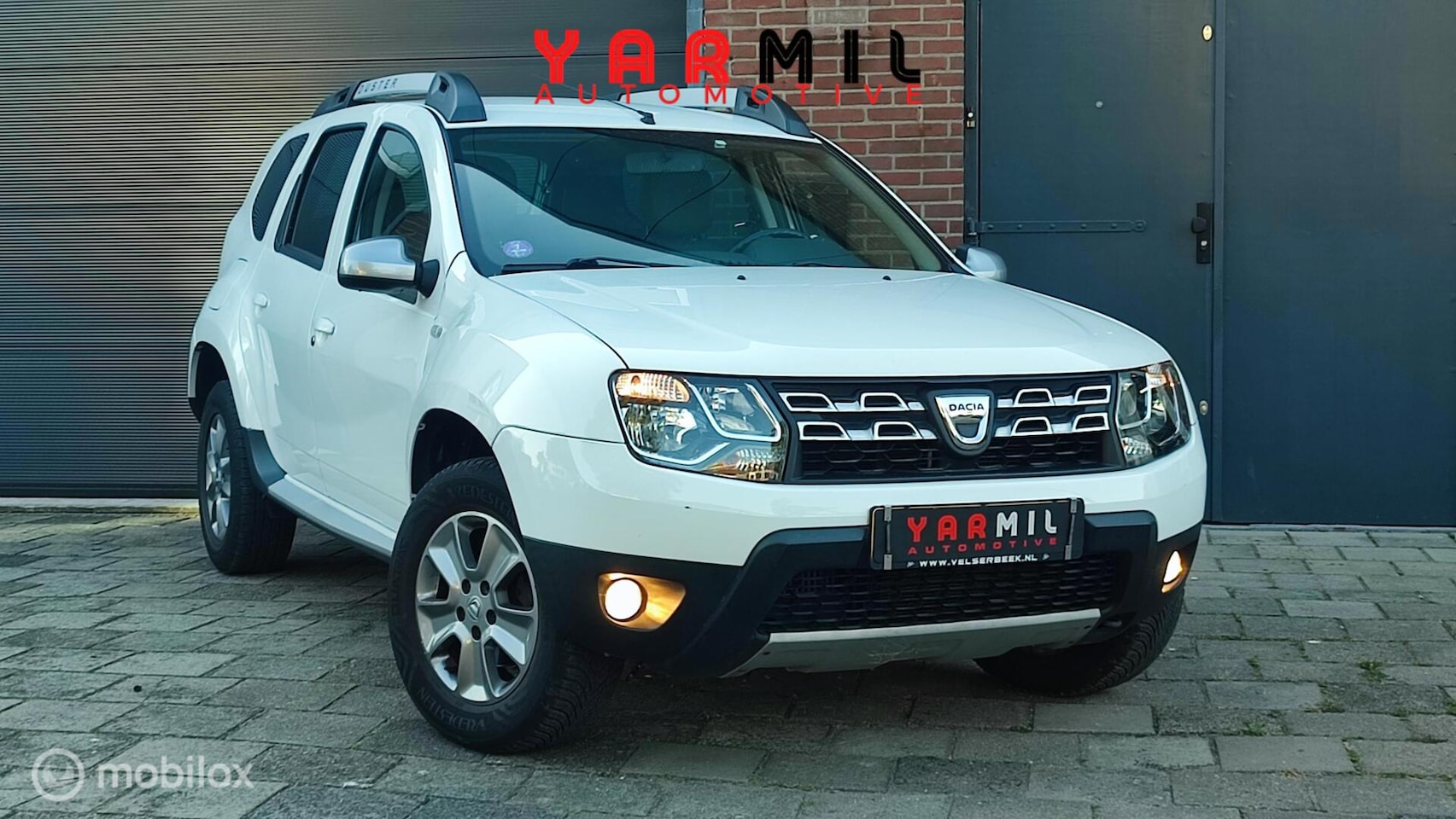 Dacia Duster - 1.2 TCe 4x2 Prestige TREKHAAK AIRCO LEDEREN BEKLEDING - AutoWereld.nl