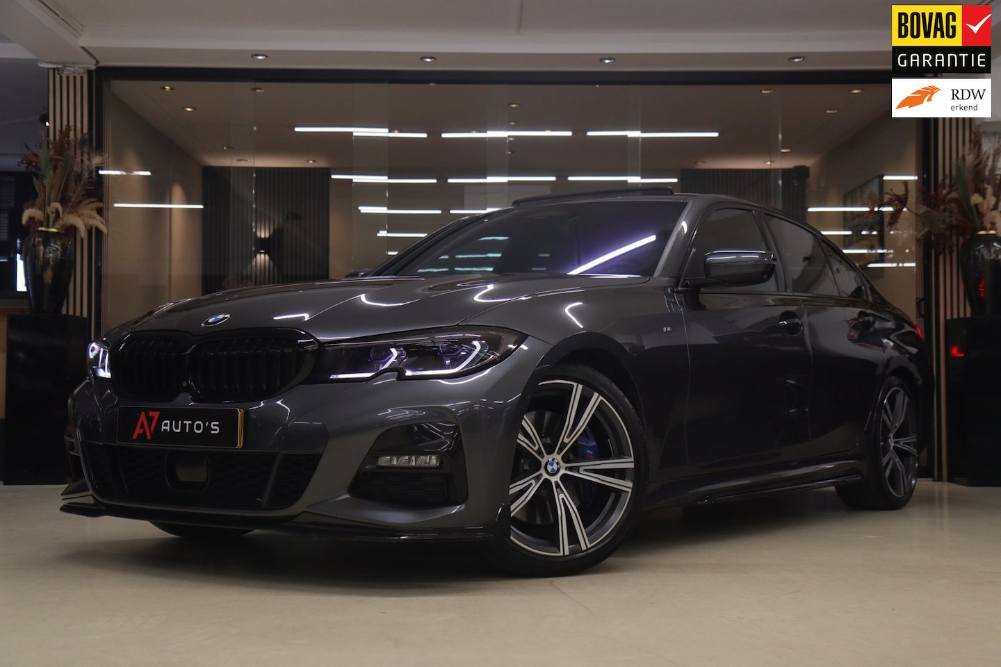 BMW 3-serie - 330i High Executive M PAKKET /LASER/PANO/SFEER/HUD/H-K/VOL - AutoWereld.nl