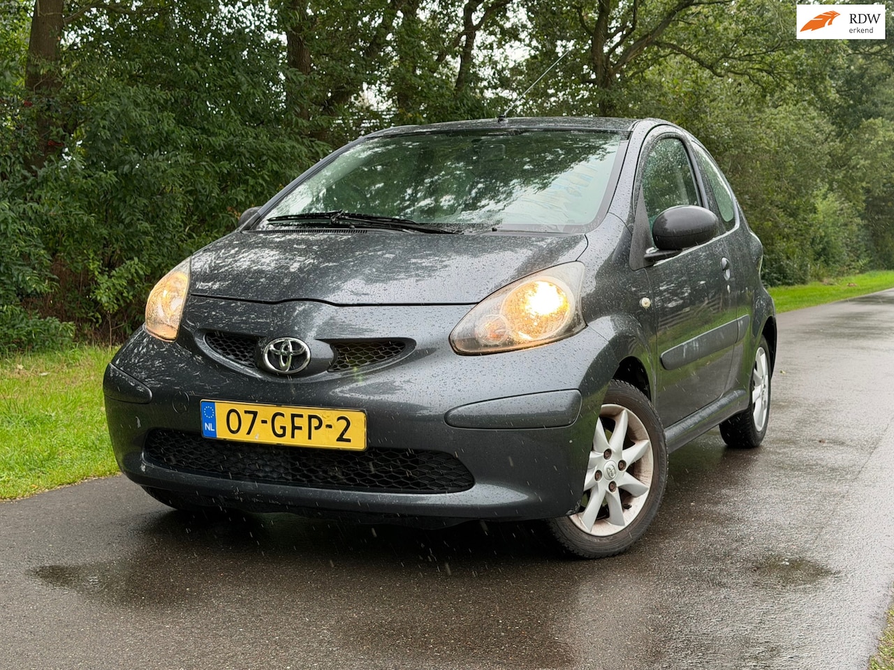 Toyota Aygo - 1.0-12V | Airco + Half / Leder Nu € 1.275,- !!! - AutoWereld.nl