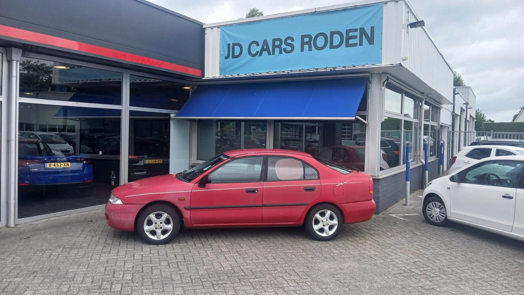 Mitsubishi Carisma - 1.6 Avance! Apk! Koude Airco! Lage km! - AutoWereld.nl