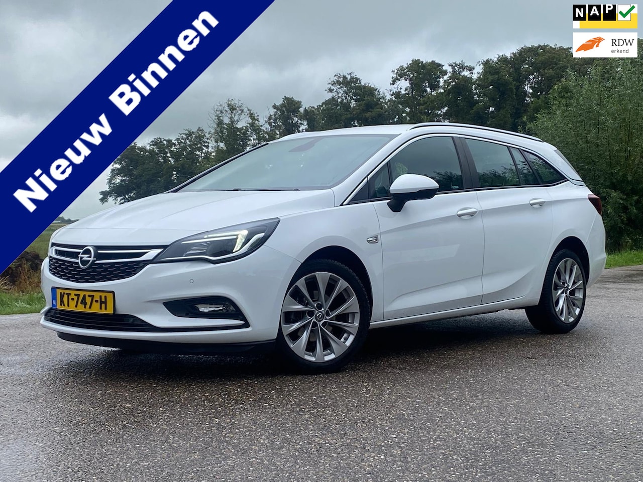 Opel Astra Sports Tourer - 1.6 CDTI Business+ Climate Control Cruise Control NAVI Pdc Goed Onderhouden - AutoWereld.nl