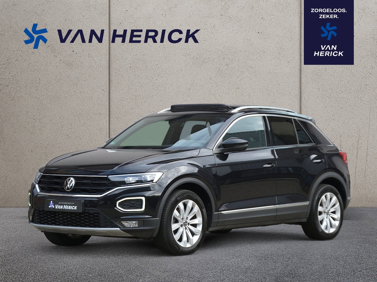 Volkswagen T-Roc - 1.5 TSI Sport 150PK | Panoramadak | Trekhaak | ACC - AutoWereld.nl