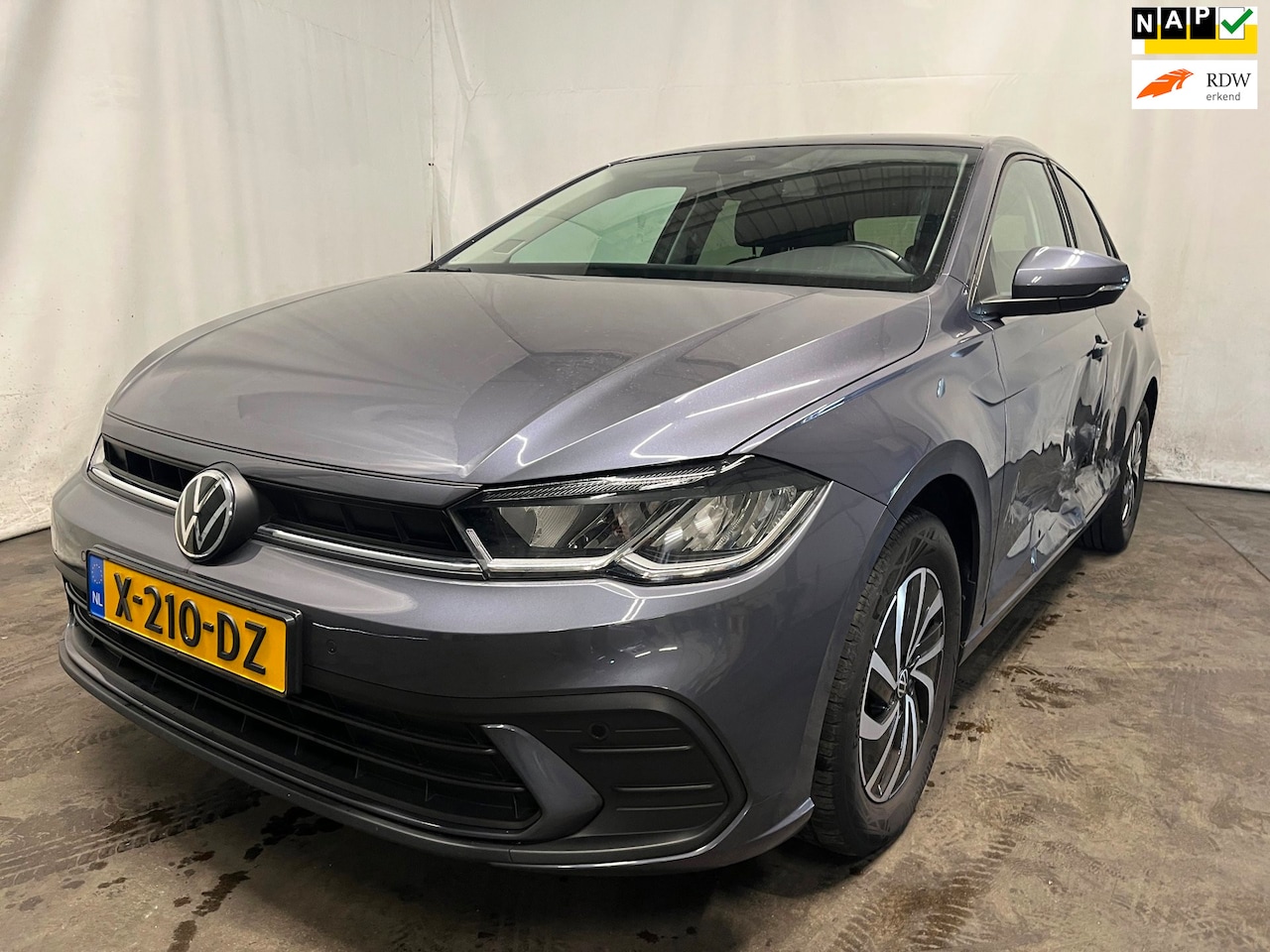 Volkswagen Polo - 1.0 TSI Life - Linksvoor en achter schade, Rondom gebruikersschade, Airbag lamp brand - AutoWereld.nl