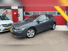 Volkswagen Golf - 1.0 TSI Life LESAUTO / FULL LED / CARPLAY / SFEER / CLIMA / PDC / BLUETOOTH / ACC / NL-AUT