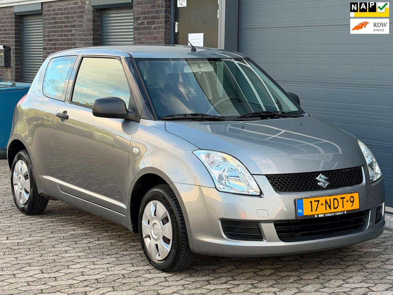 Suzuki Swift - 1.3 Base 68323km NAP EERSTE EIGENAAR - AutoWereld.nl