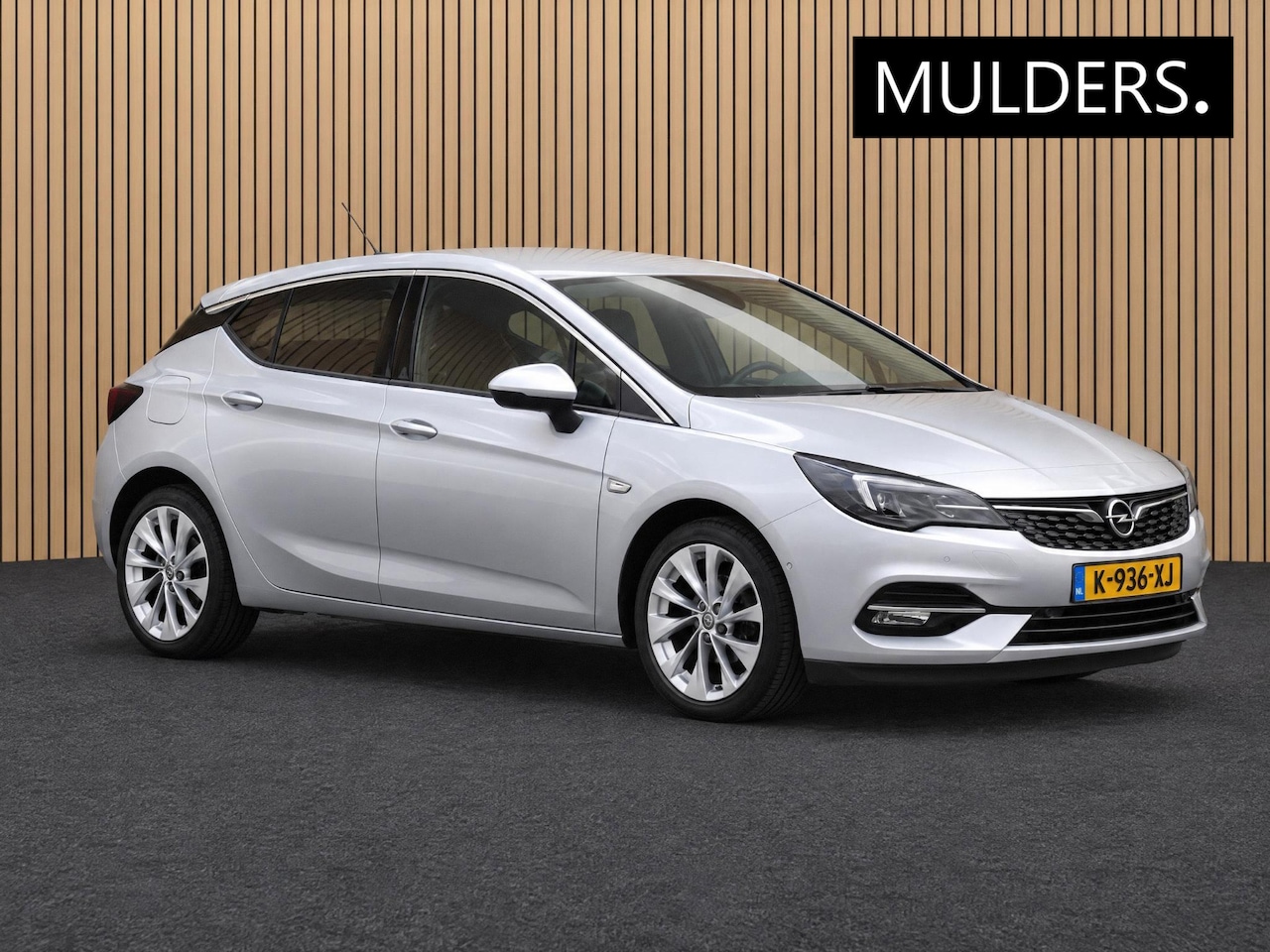 Opel Astra - 1.2 Elegance | LMV / Airco / Cruise - AutoWereld.nl