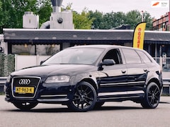 Audi A3 Sportback - 1.6 TDI Attraction Advance-LER-CAMERA-CARPLAY