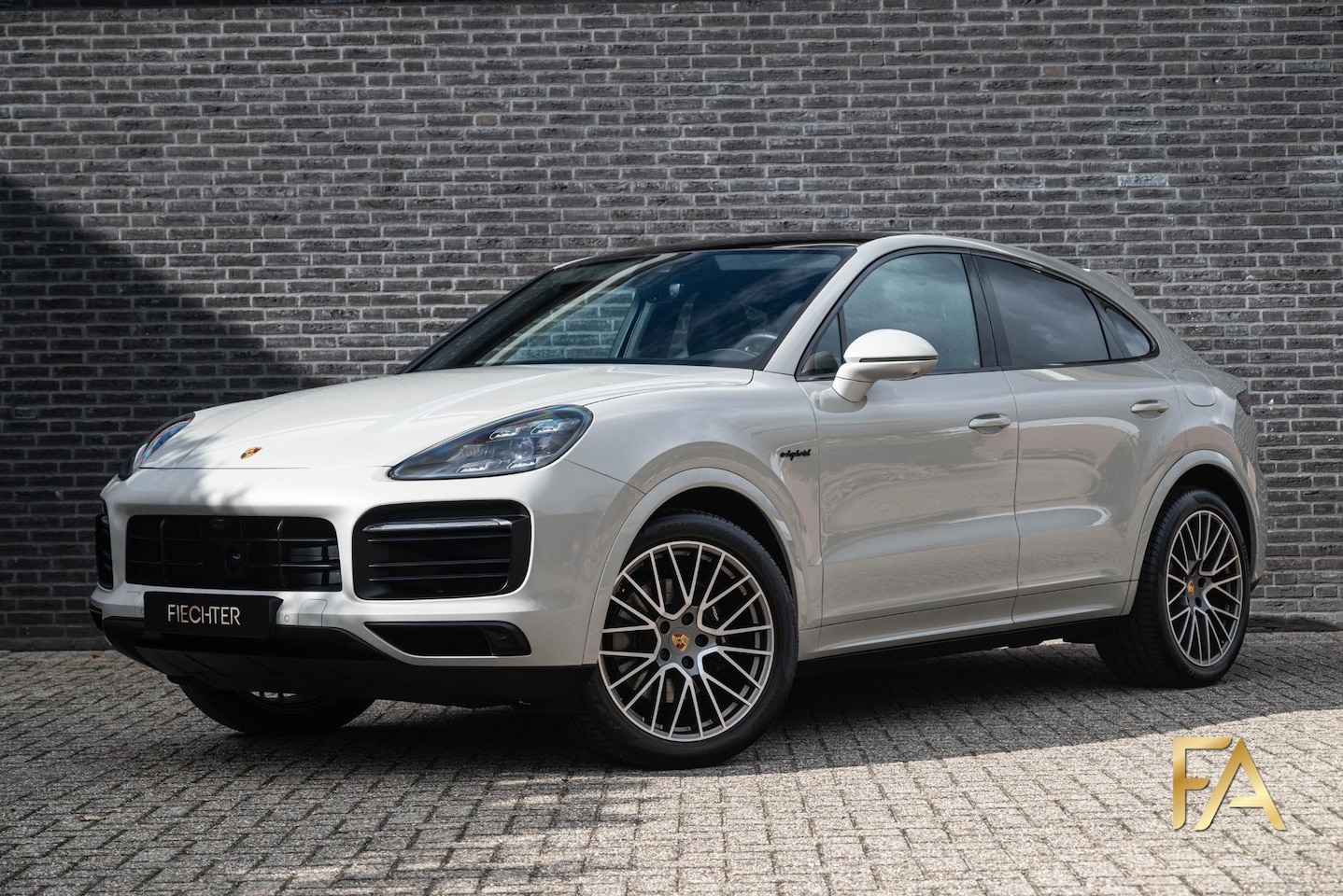Porsche Cayenne Coupé - 3.0 E-Hybrid 3.0 E-Hybrid - AutoWereld.nl