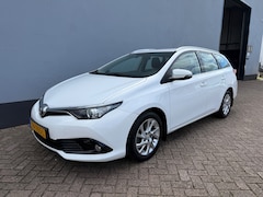 Toyota Auris Touring Sports - 1.3 Aspiration - Navigatie - Cruise