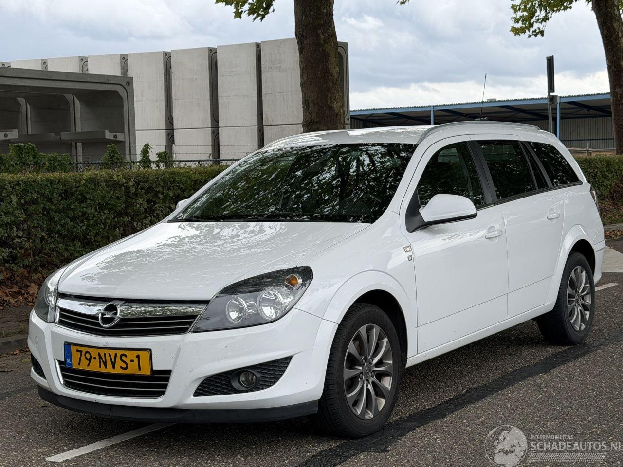 Opel Astra Wagon - STATION 1.6 111 years Edition - AutoWereld.nl