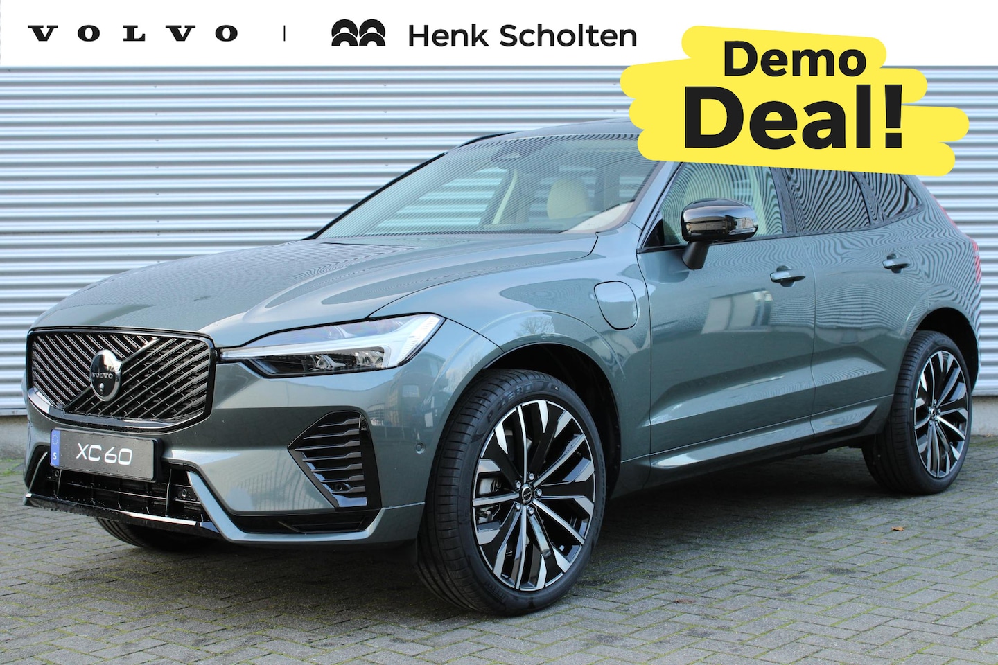 Volvo XC60 - 2.0 T6 Plug-in hybrid AWD Plus Dark | | DEMO DEAL|Trekhaak | 21" 5-V Spaaks Glossy Black / - AutoWereld.nl