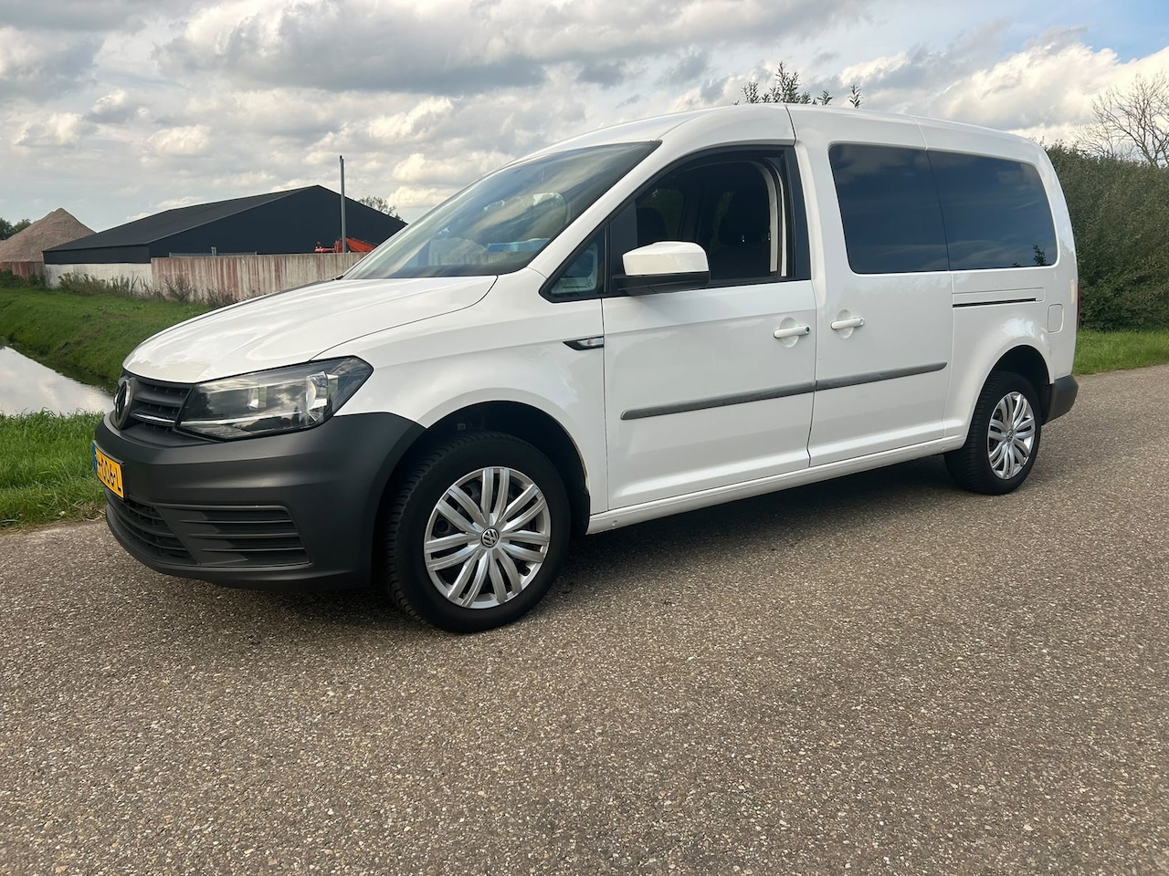 Volkswagen Caddy Maxi - 2.0 TDI Trendline 5p 2.0 TDI Trendline 5p - AutoWereld.nl