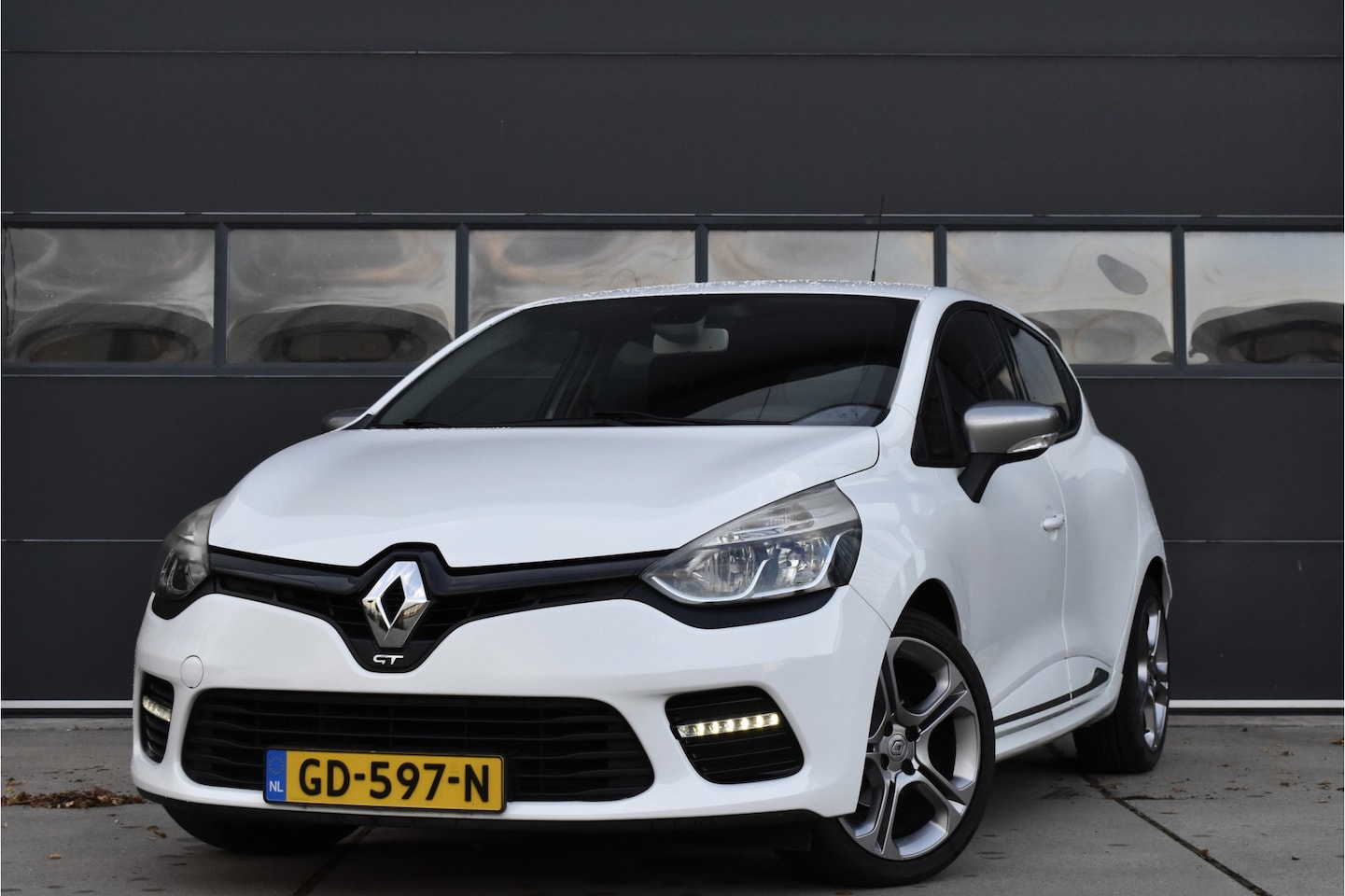 Renault Clio - 1.2 GT Automaat 5 drs Clima - Pdc - Lmv - Nap - AutoWereld.nl