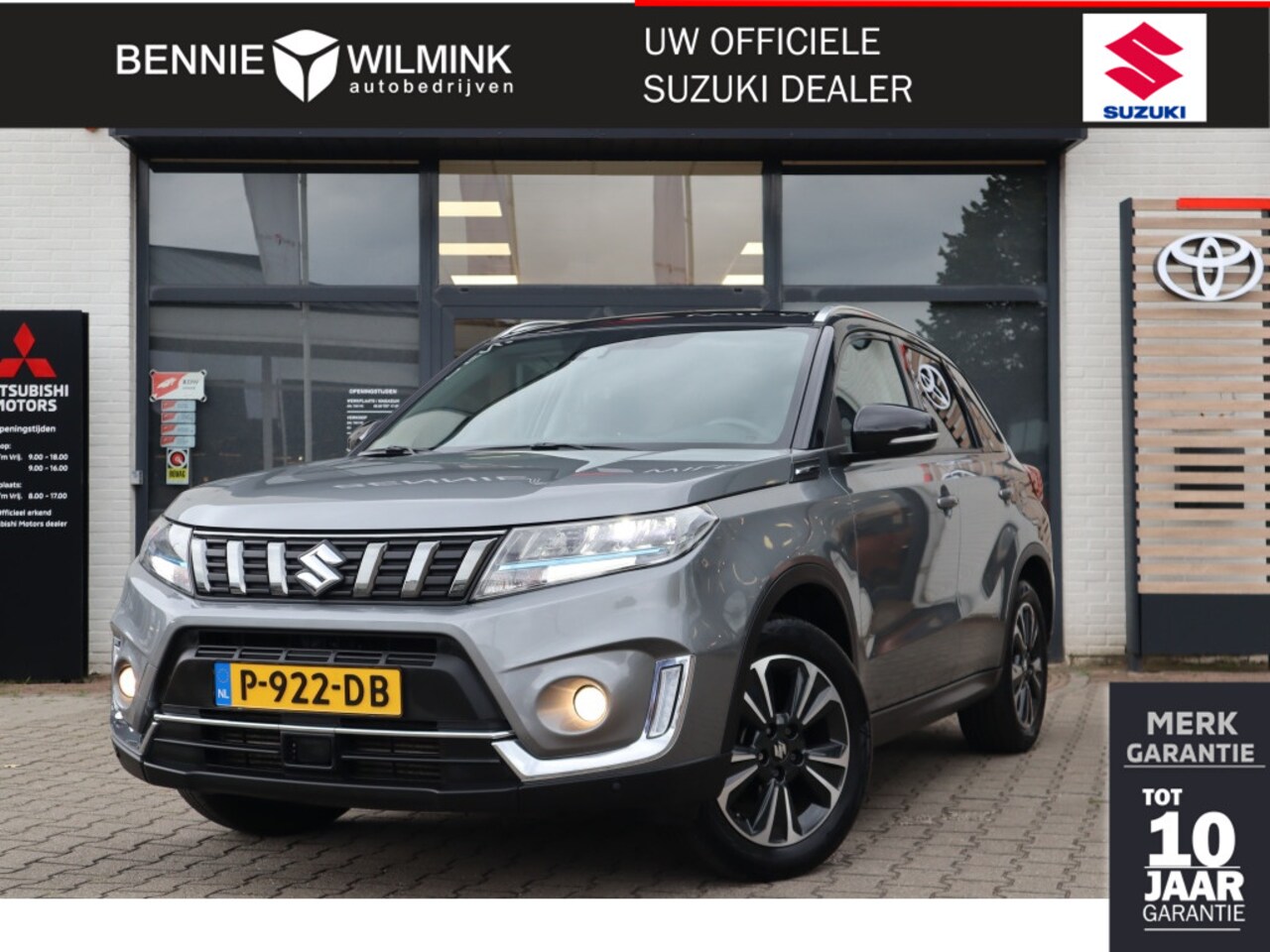 Suzuki Vitara - 1.4 BoosterJet Style Hybrid Trekhaak | AdaptiveCruise | Carplay - AutoWereld.nl
